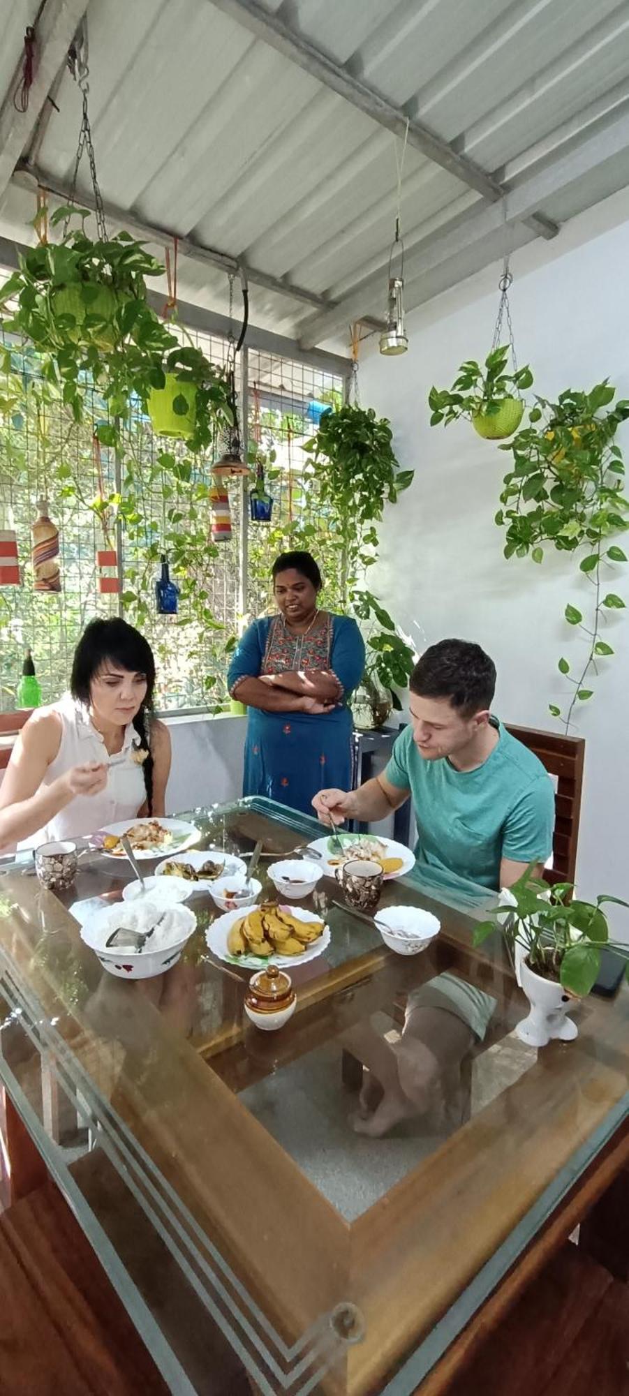 Oyster Marris Homestays 트리반드룸 외부 사진